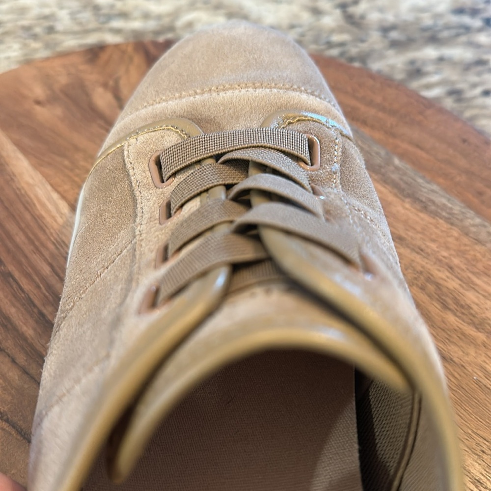 Vionic “Jean Suede” Sneakers - Picture 6 of 7